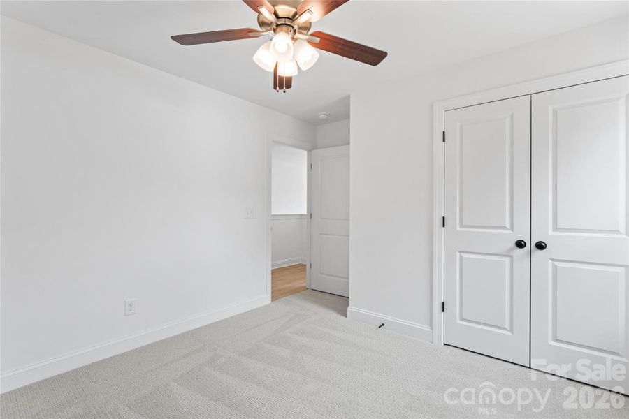 Spacious, unfurnished interior of a new home in , Harrisburg (Image 11).