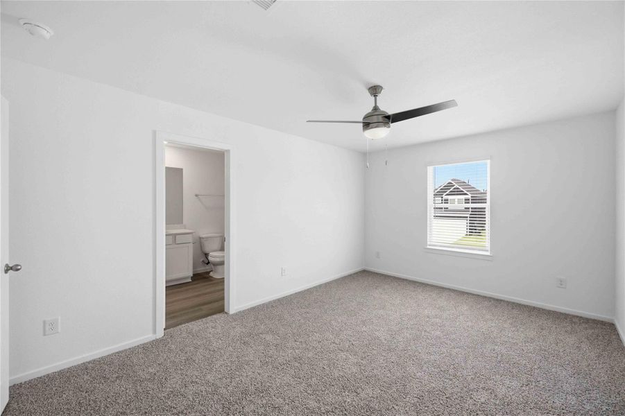 Spacious, unfurnished interior of a new home in Legacy Village, Houston (Image 21).