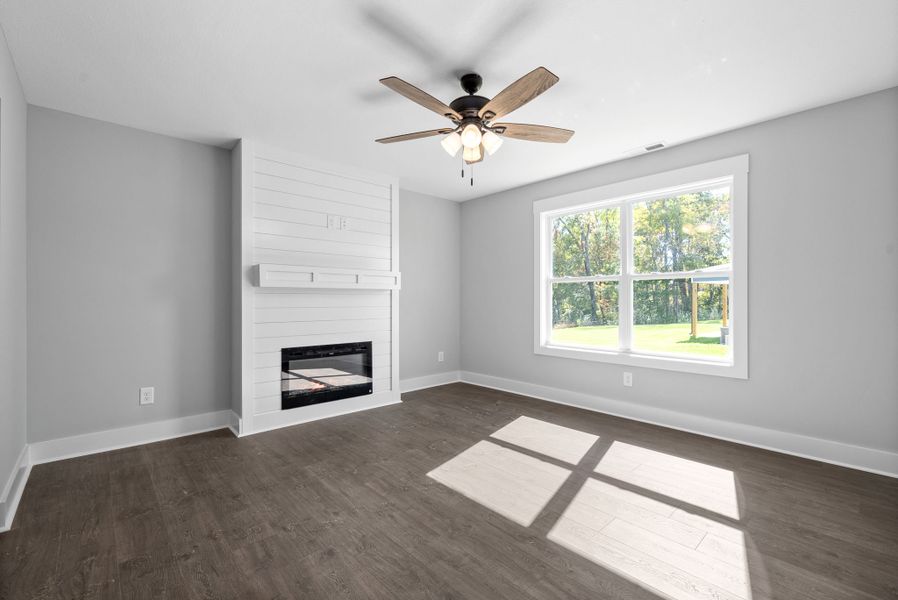 Representative unfurnished interior of a home built from the Noah by Rockwood Homes in Garrettsburg Meadows, Clarksville (Image 28).