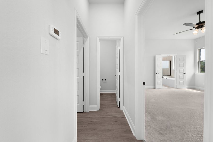 Spacious, unfurnished interior of a new home in Heritage, Rockwall (Image 31).