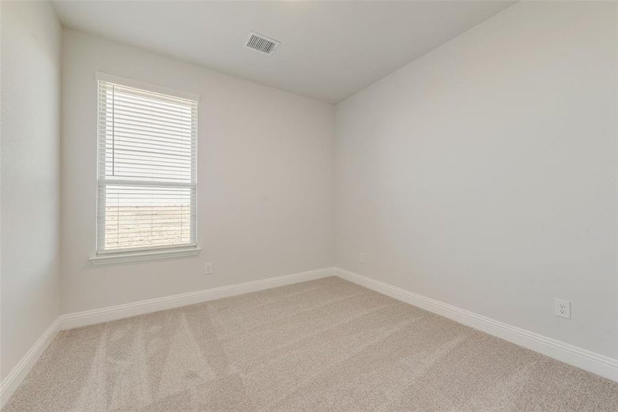 Spacious, unfurnished interior of a new home in Walden Pond, Forney (Image 12).