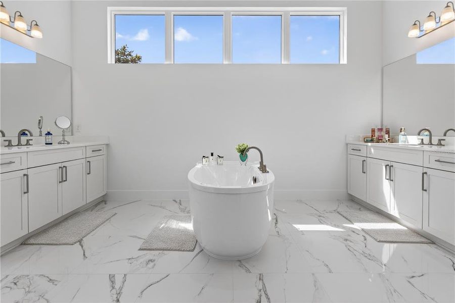 Furnished interior view inside a new home in , Montverde (Image 12).