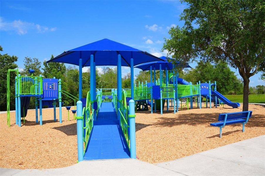 Community amenities in , Land O' Lakes (Image 42).