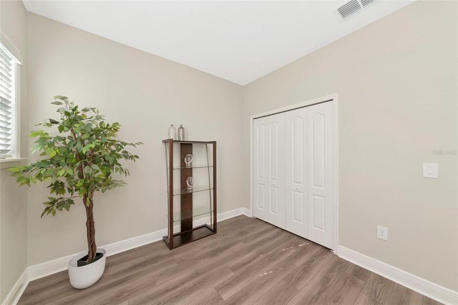 Spacious, unfurnished interior of a new home in , Bradenton (Image 22).