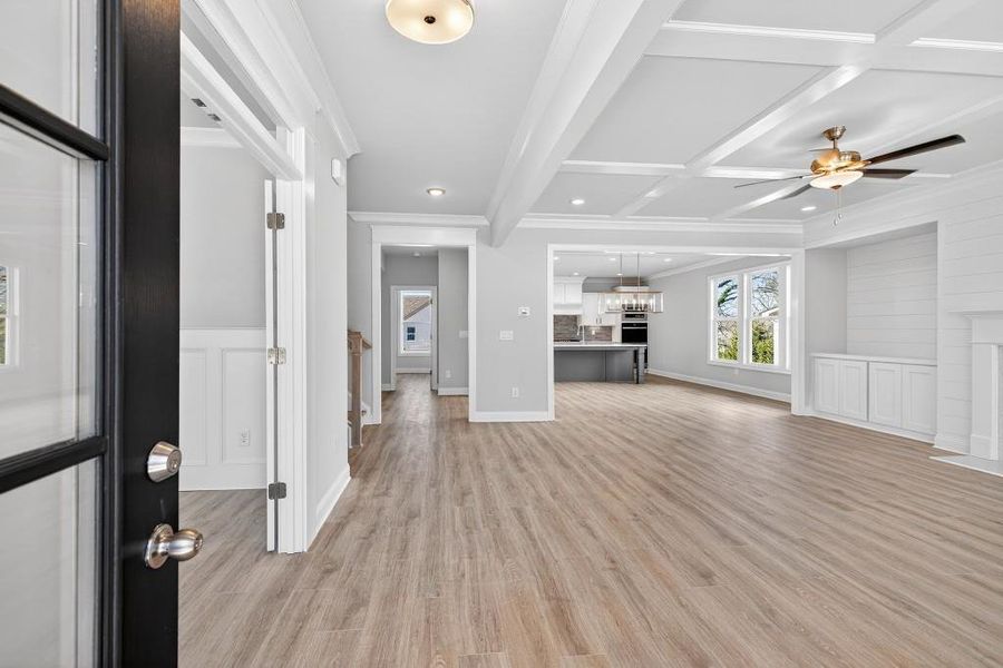 Spacious, unfurnished interior of a new home in Hemingway, Flowery Branch (Image 29).