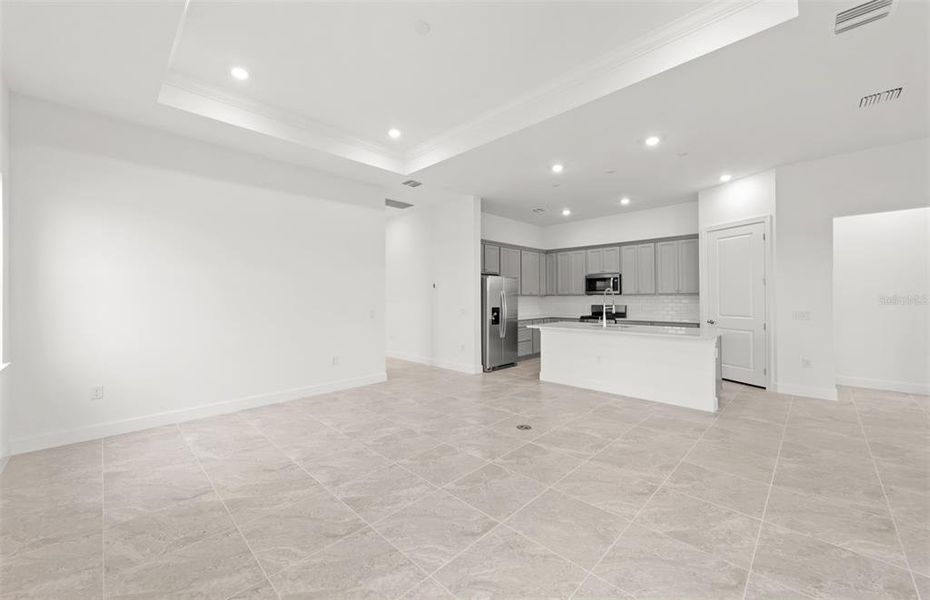 Spacious, unfurnished interior of a new home in Del Webb Catalina, Lakewood Ranch (Image 14). Spacious, unfurnished interior of a new home in Del Webb Catalina, Lakewood Ranch (Image 14).