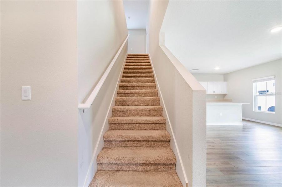 Spacious, unfurnished interior of a new home in Lawson Dunes, Haines City (Image 13).