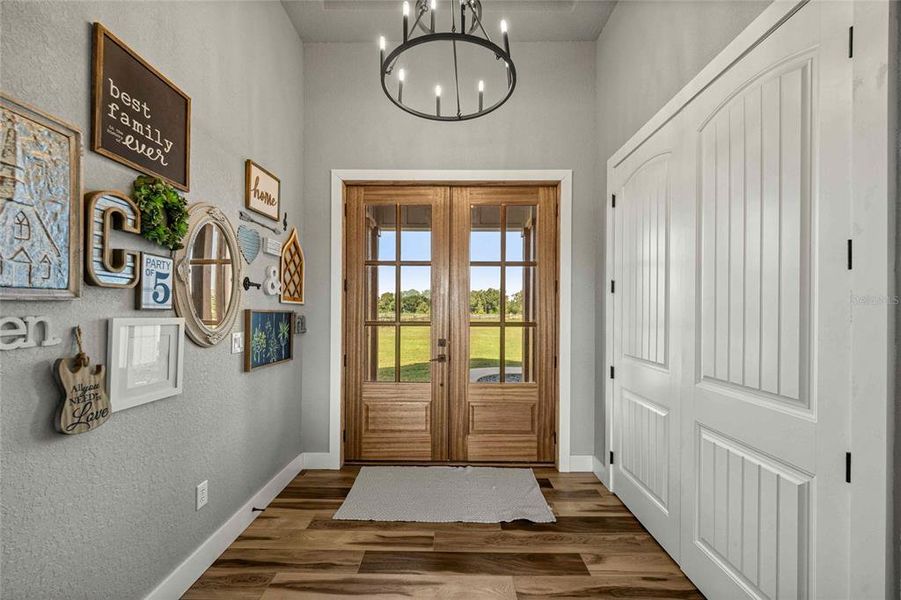 Furnished interior view inside a new home in , Belleview (Image 46).