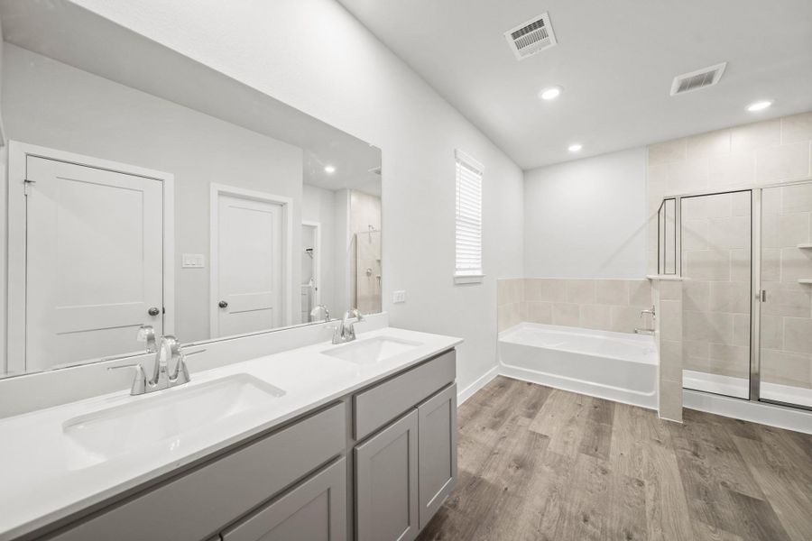 Furnished interior view inside a new home in Valor Park, Bay City (Image 11). Furnished interior view inside a new home in Valor Park, Bay City (Image 11).