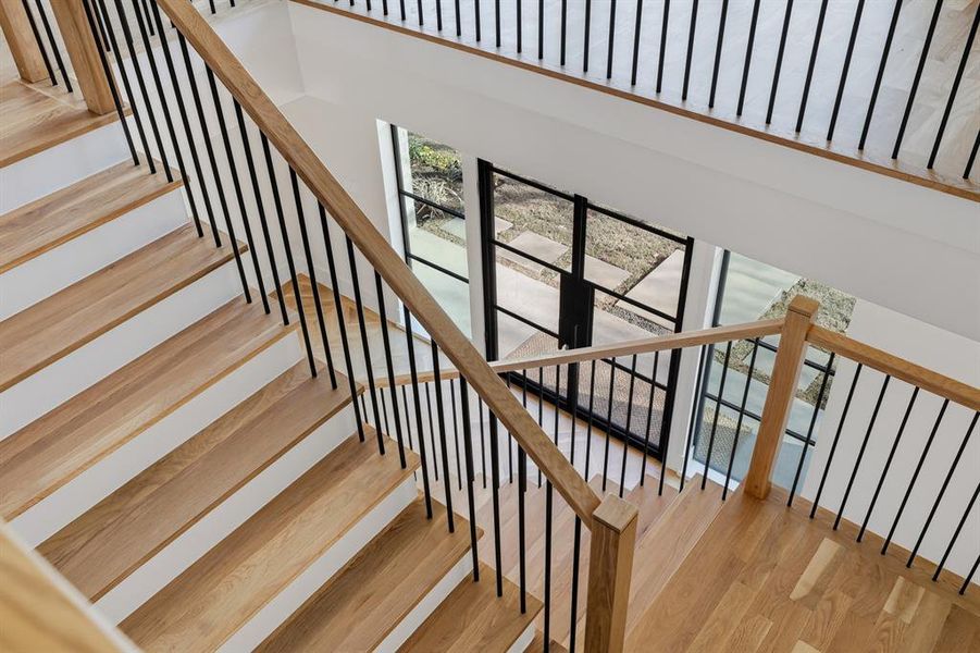 Spacious, unfurnished interior of a new home in , Dallas (Image 33).