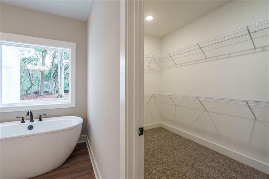 Spacious, unfurnished interior of a new home in , Social Circle (Image 20).