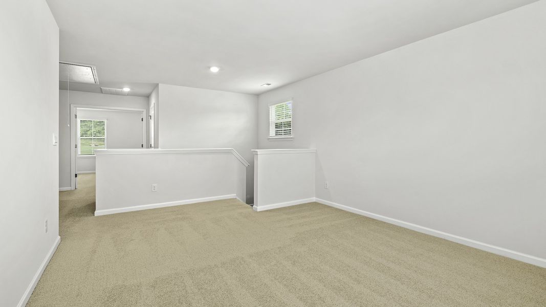 Spacious, unfurnished interior of a new home in Forest Creek, Winston-Salem (Image 21).