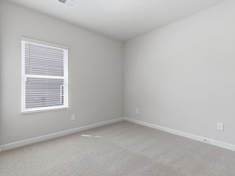 Spacious, unfurnished interior of a new home in Holland Park, Spartanburg (Image 14).
