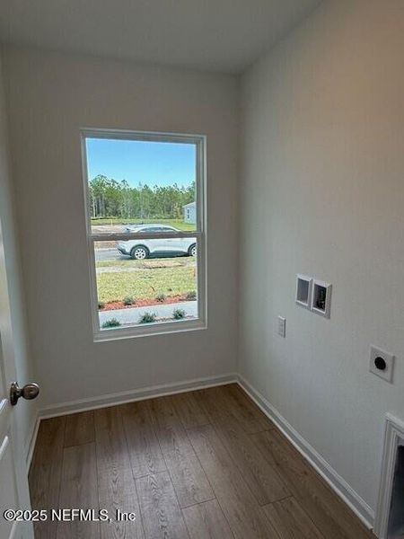 Spacious, unfurnished interior of a new home in Grand Reserve, Bunnell (Image 35).