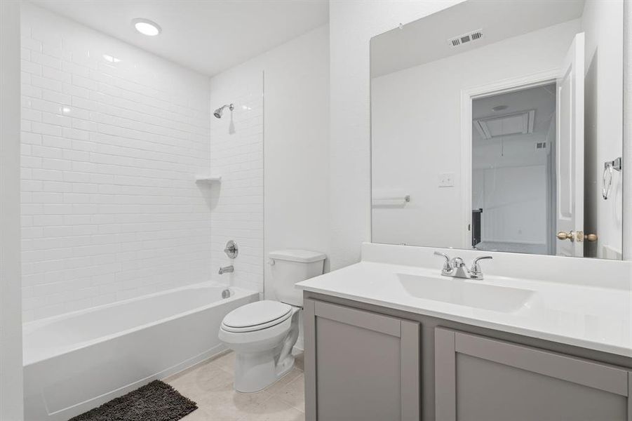 Furnished interior view inside a new home in , Forney (Image 17). Furnished interior view inside a new home in , Forney (Image 17).