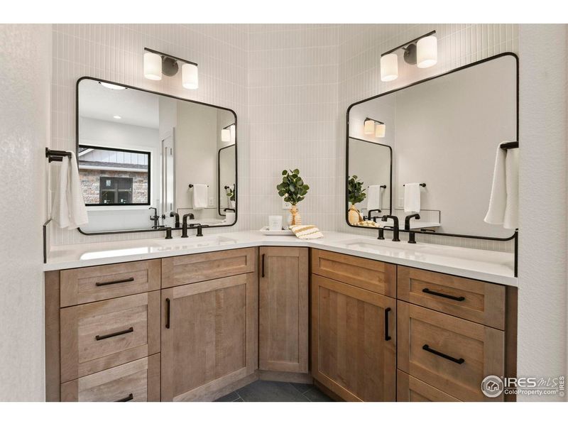 Furnished interior view inside a new home in , Berthoud (Image 26).