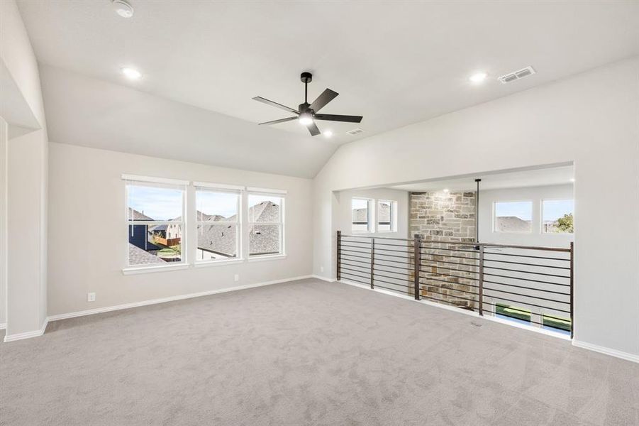 Spacious, unfurnished interior of a new home in Villages of Walnut Grove, Midlothian (Image 29).