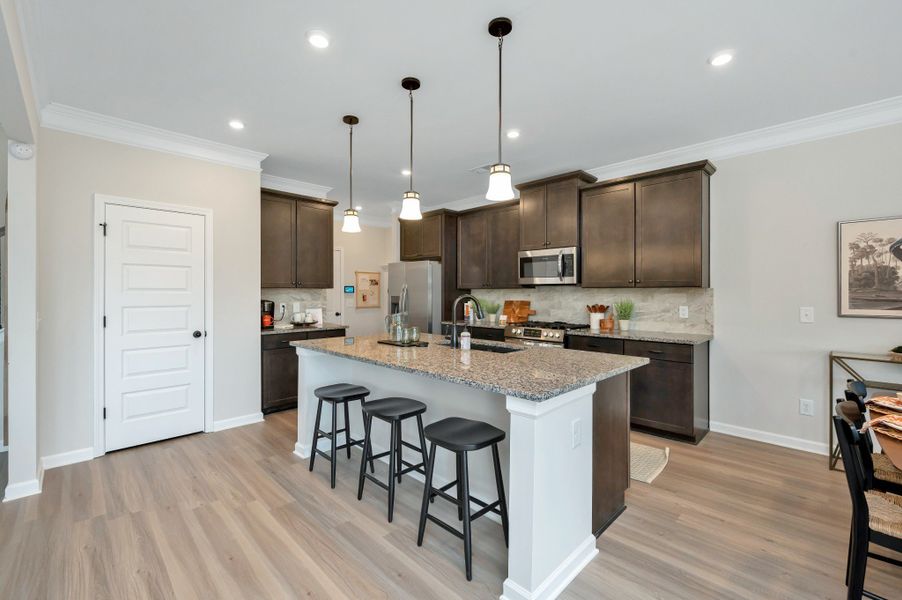 *This is a marketing photo. Colors/options may be different.*