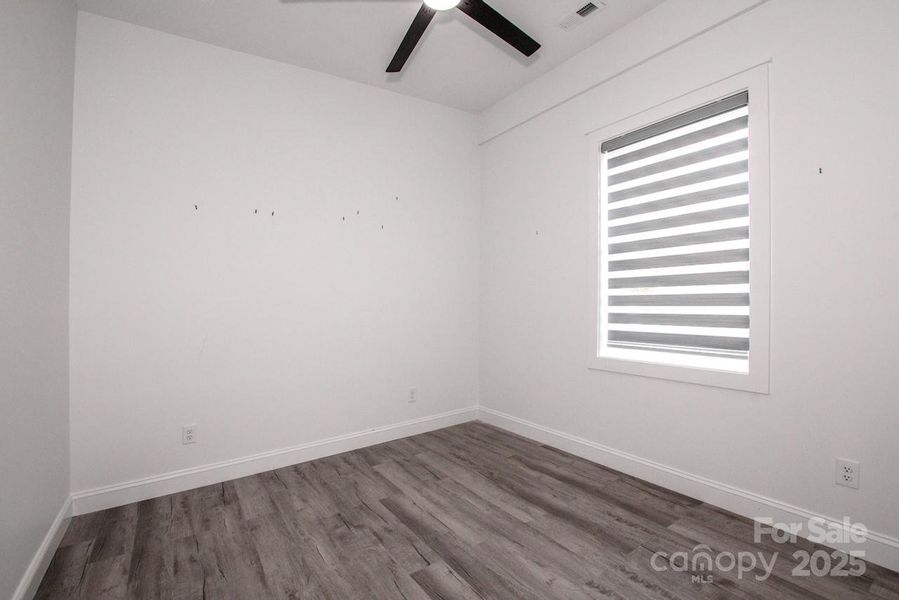 Spacious, unfurnished interior of a new home in , Catawba (Image 16).