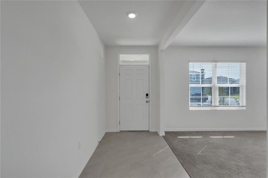 Spacious, unfurnished interior of a new home in , Lakeland (Image 24).