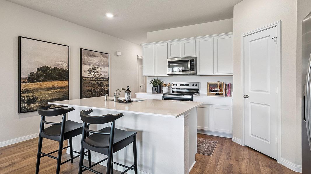 Furnished interior view inside a new home in Thunder Rock, Marble Falls (Image 10).