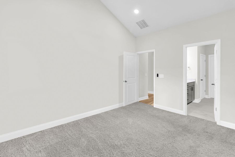 Spacious, unfurnished interior of a new home in High Point at Foxbank, Moncks Corner (Image 41).