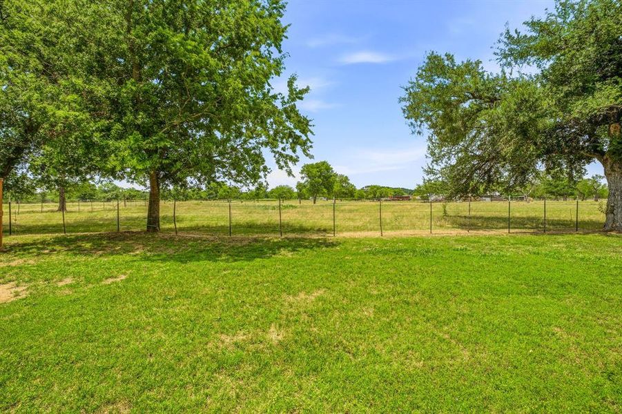 Natural landscape and outdoor views near  in Mingus (Image 27).