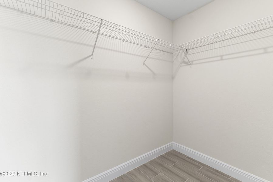 Spacious, unfurnished interior of a new home in , Ocala (Image 30).