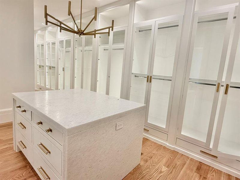 Image 10 of a home in .