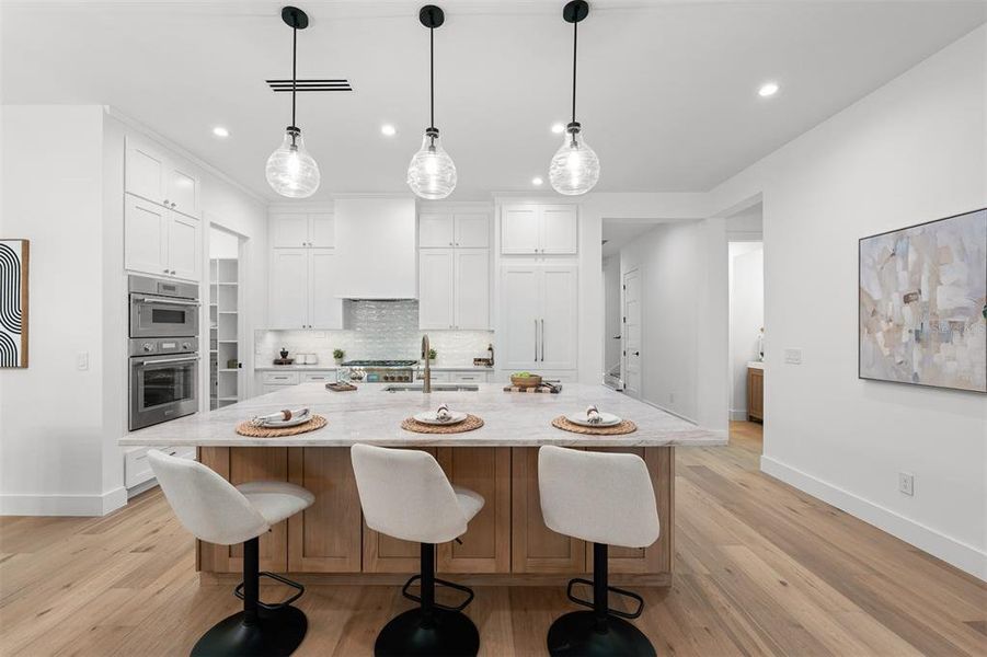 Furnished interior view inside a new home in , Orlando (Image 12).