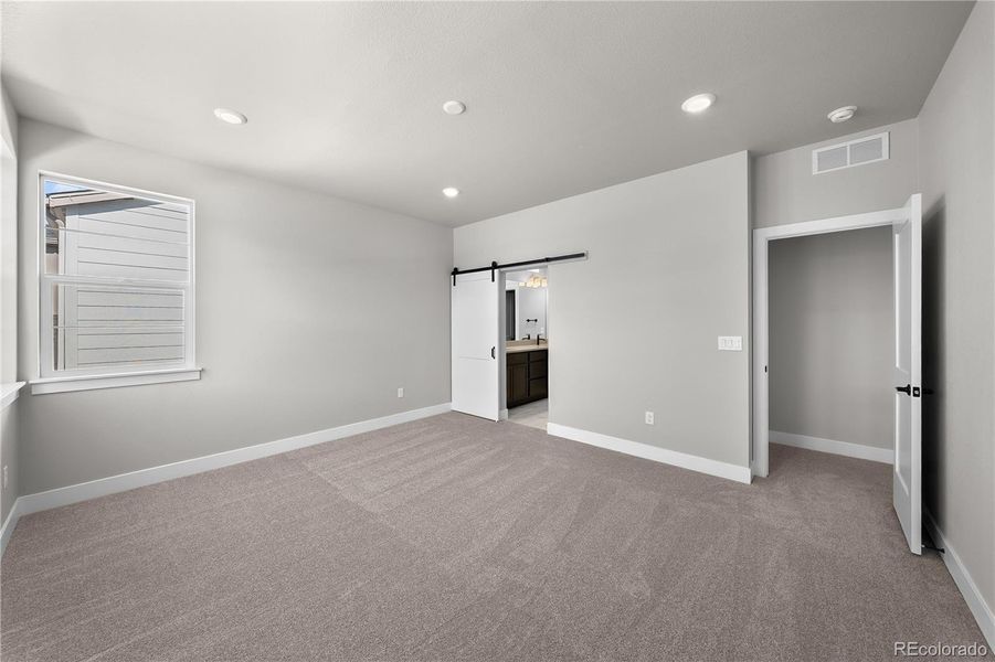 Spacious, unfurnished interior of a new home in , Littleton (Image 20).