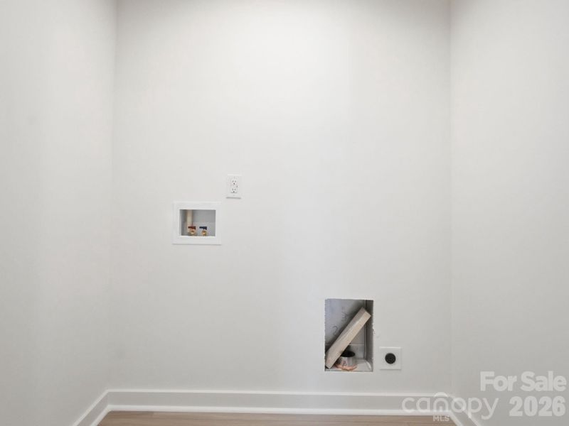 Spacious, unfurnished interior of a new home in , Charlotte (Image 25).