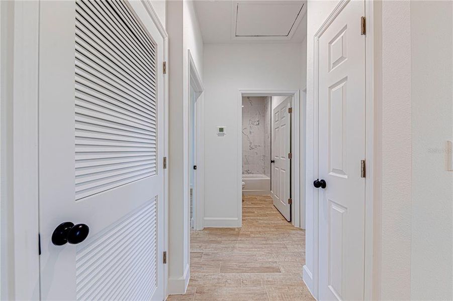 Spacious, unfurnished interior of a new home in , Ocklawaha (Image 32).