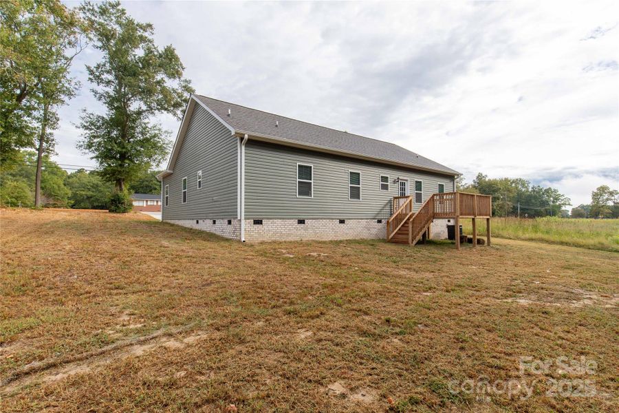 Exterior details and patio area of a home in , Heath Springs (Image 4).