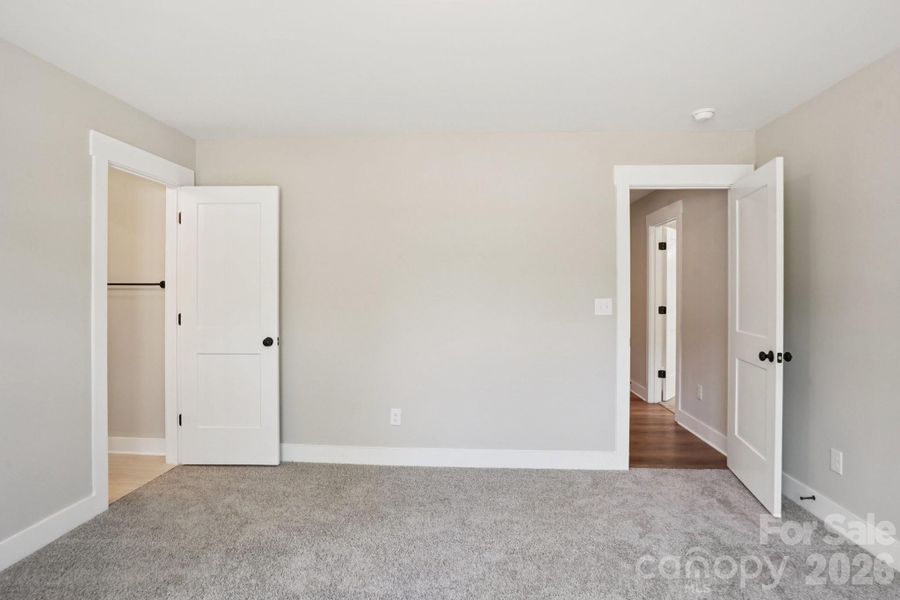 Spacious, unfurnished interior of a new home in , Rock Hill (Image 44).