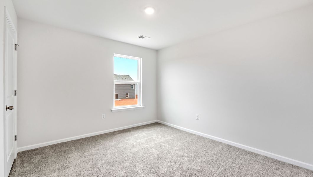 Spacious, unfurnished interior of a new home in Lakestone, Woodruff (Image 28).