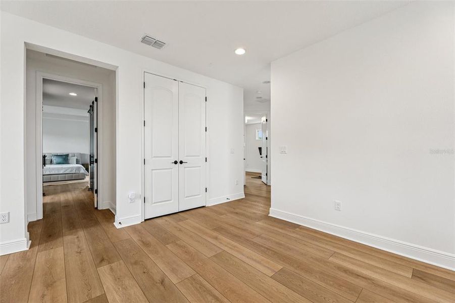 Spacious, unfurnished interior of a new home in , St. Cloud (Image 20).