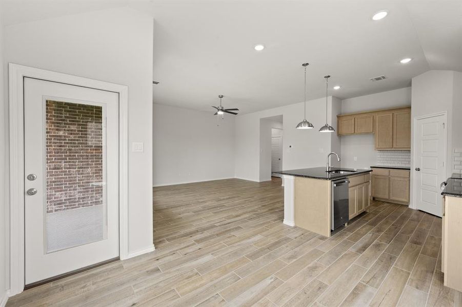 DFW-Summer Crest-Concept 1455-4549 Lyre Leaf Drive- Breakfast Nook1 -Risewell Homes-2 DFW-Summer Crest-Concept 1455-4549 Lyre Leaf Drive- Breakfast Nook1 -Risewell Homes-2