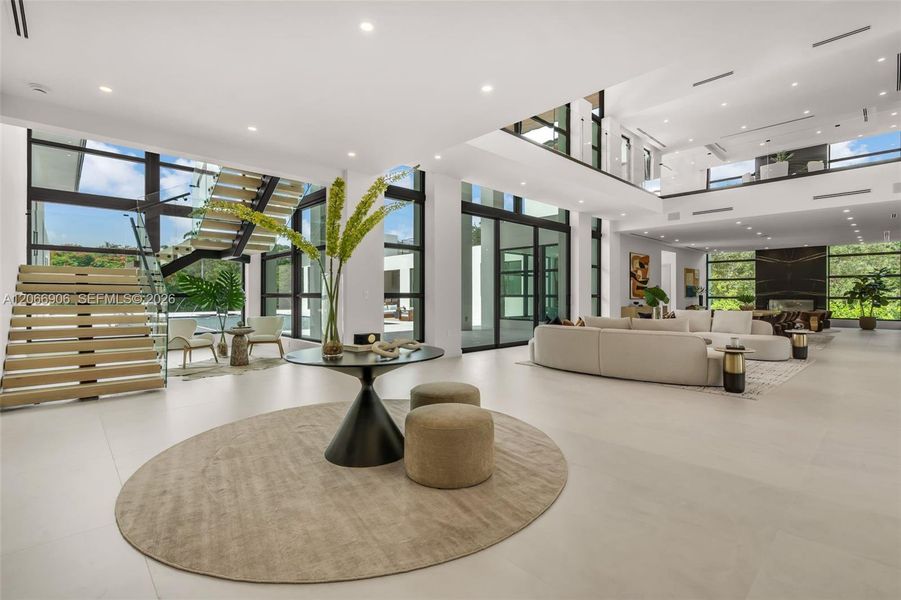 Community amenities in , Pinecrest (Image 22).