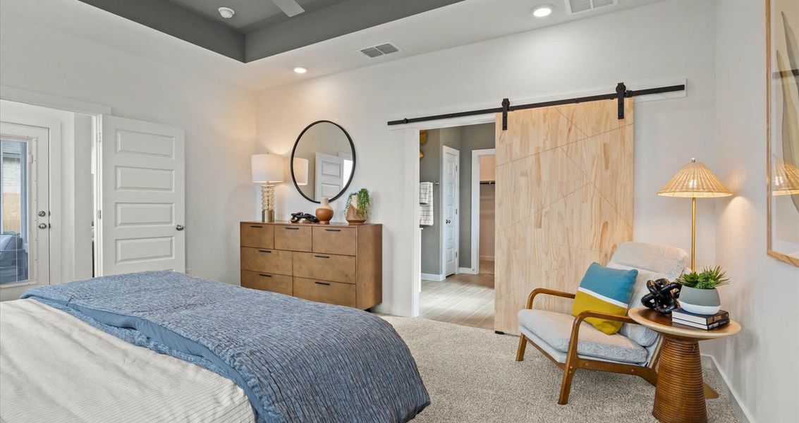 Furnished interior view inside a new home in Meyer Ranch, New Braunfels (Image 14).