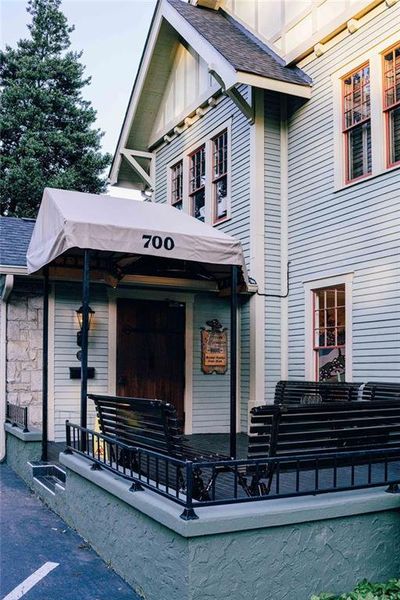 Exterior details and patio area of a home in Ponderosa Farms Estates, Gainesville (Image 21).
