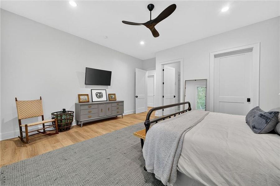 Furnished interior view inside a new home in , Alpharetta (Image 36). Furnished interior view inside a new home in , Alpharetta (Image 36).