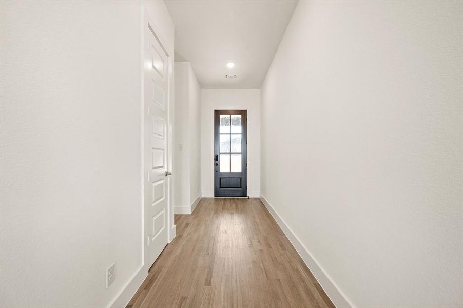 Spacious, unfurnished interior of a new home in Rocky Top Ranch, Reno (Image 16).