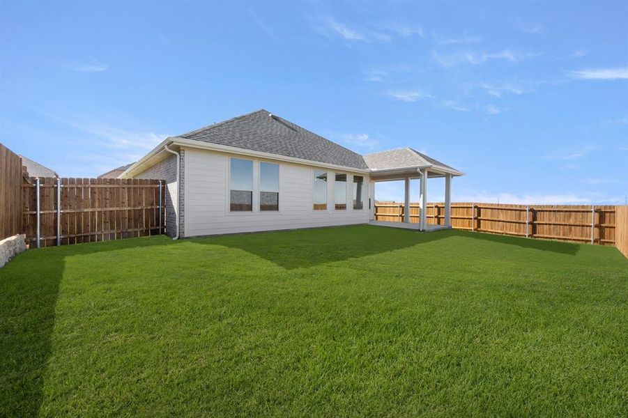 6916 Freight Train- Back-1 6916 Freight Train- Back-1