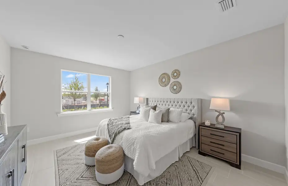 Furnished interior view inside a new home in Del Webb Oak Creek, North Fort Myers (Image 6).