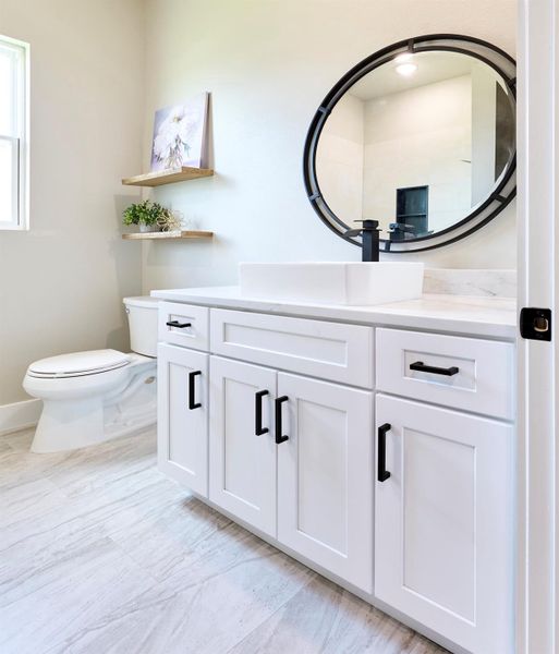 Furnished interior view inside a new home in , Angleton (Image 15).