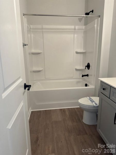 Full bath on the main Full bath on the main