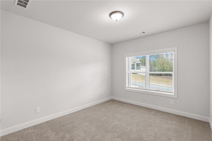 Spacious, unfurnished interior of a new home in Red Oak Ridge, Loganville (Image 25).