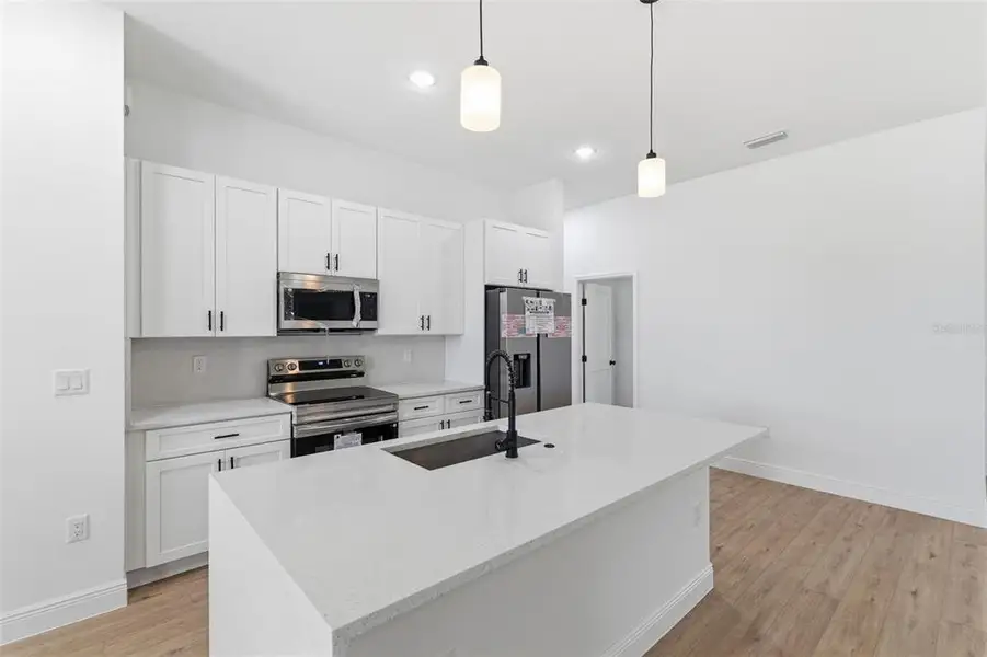 Furnished interior view inside a new home in , Ocala (Image 5).