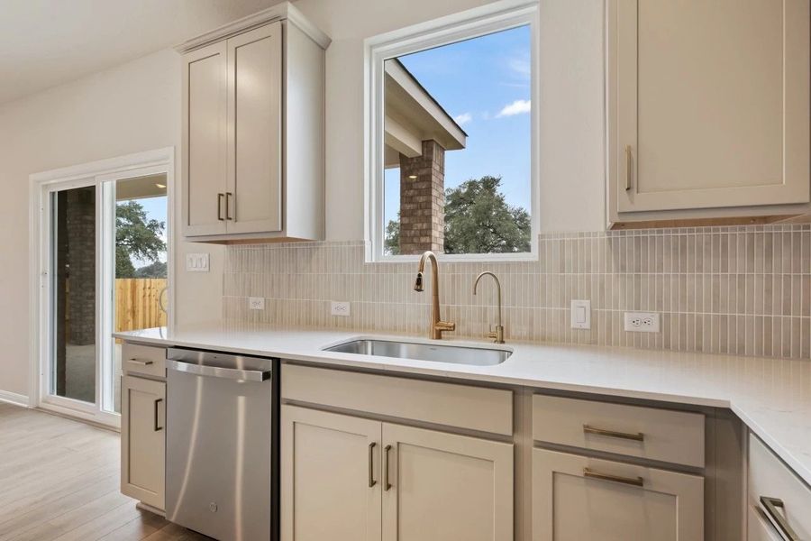 Furnished interior view inside a new home in Berry Creek Highlands, Georgetown (Image 12).